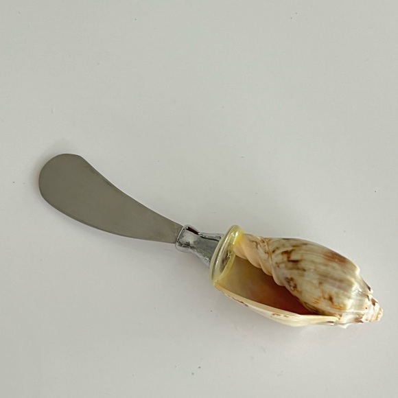 Vintage genuine Seashell 🐚 handle Butter Spreader knife - coastal decor - Picture 5 of 6
